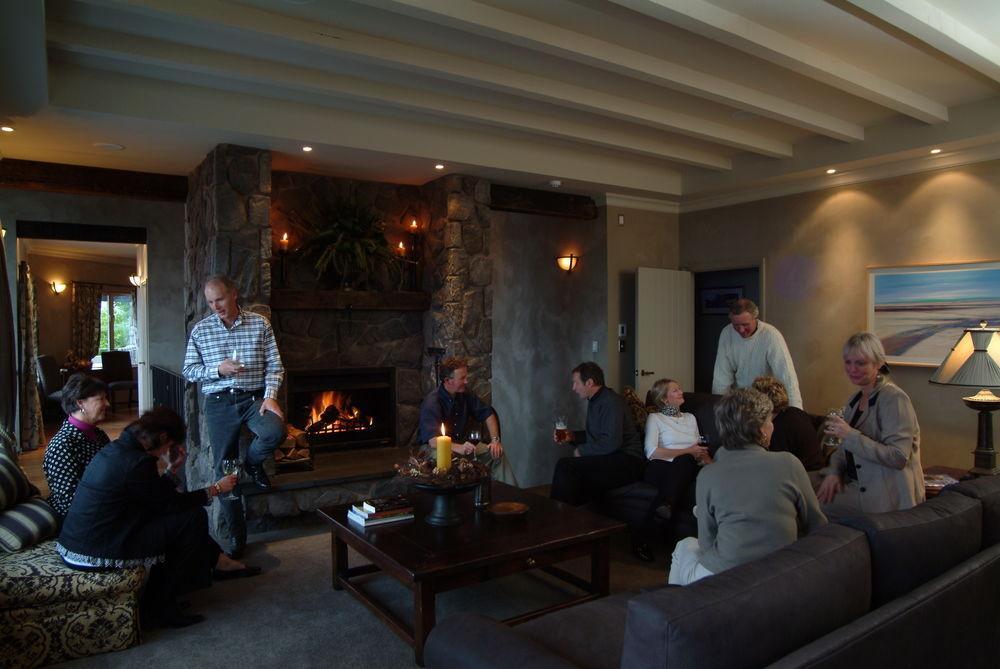 Tauhara Sunrise Lodge Таупо Экстерьер фото