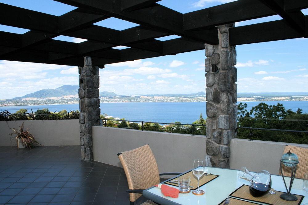Tauhara Sunrise Lodge Таупо Экстерьер фото