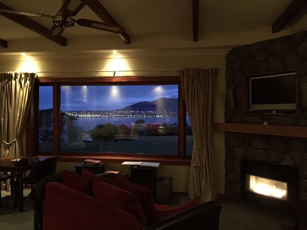 Tauhara Sunrise Lodge Таупо Экстерьер фото