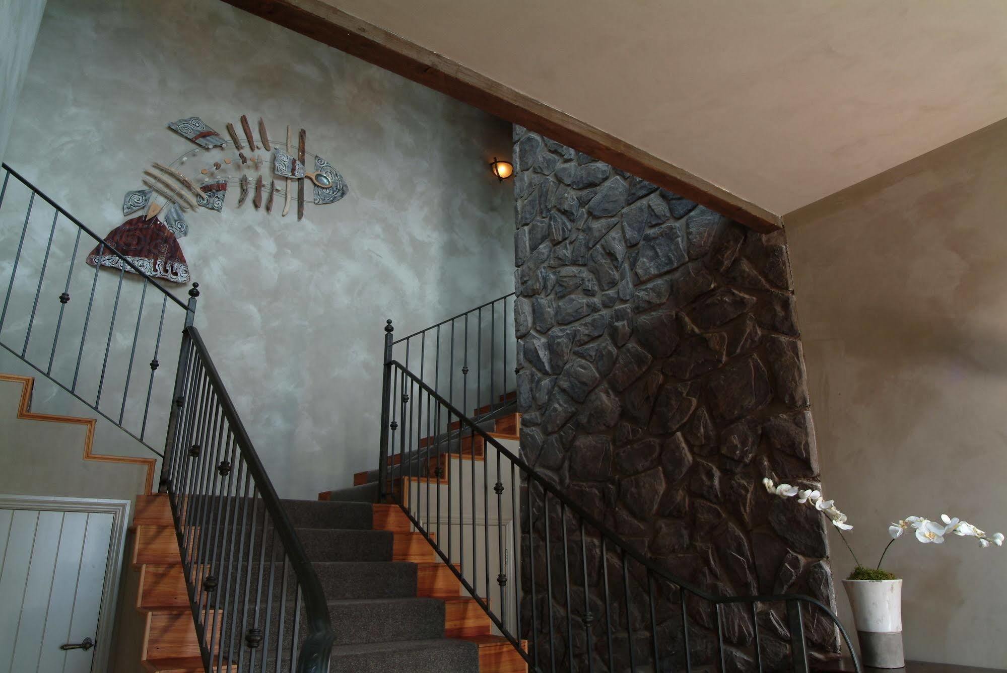 Tauhara Sunrise Lodge Таупо Экстерьер фото