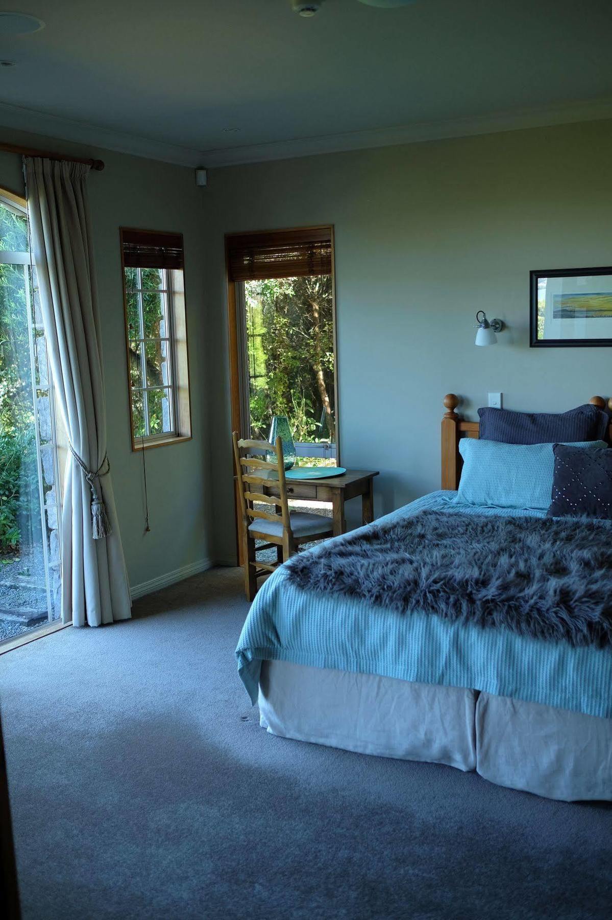Tauhara Sunrise Lodge Таупо Экстерьер фото
